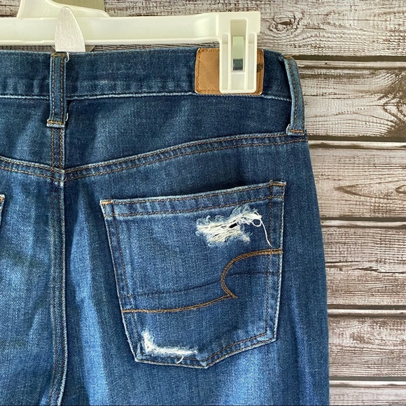 American Eagle Vintage Hi-Rise Button-Fly Distressed Jeans Size 2 Reg - Picture 6 of 12